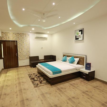 Oyo 8837 Hotel Surya Galaxy Kanpur Zewnętrze zdjęcie