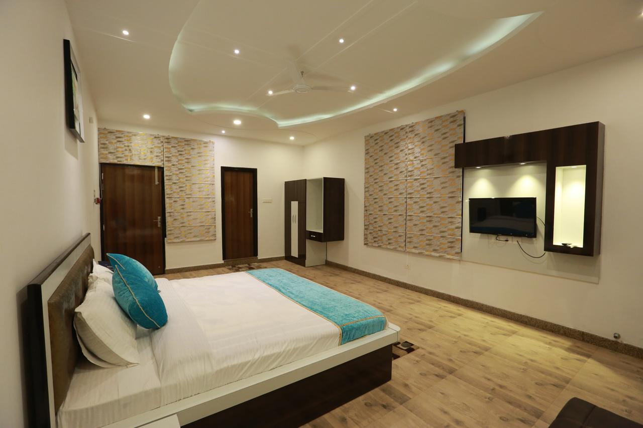 Oyo 8837 Hotel Surya Galaxy Kanpur Zewnętrze zdjęcie