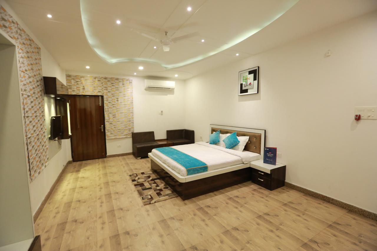 Oyo 8837 Hotel Surya Galaxy Kanpur Zewnętrze zdjęcie