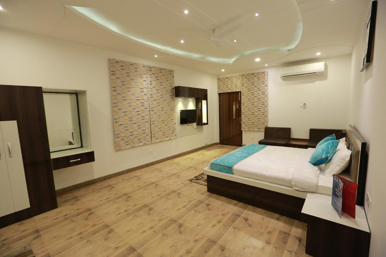 Oyo 8837 Hotel Surya Galaxy Kanpur Zewnętrze zdjęcie