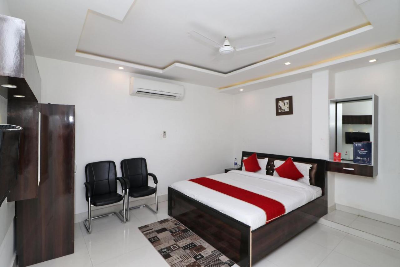 Oyo 8837 Hotel Surya Galaxy Kanpur Zewnętrze zdjęcie