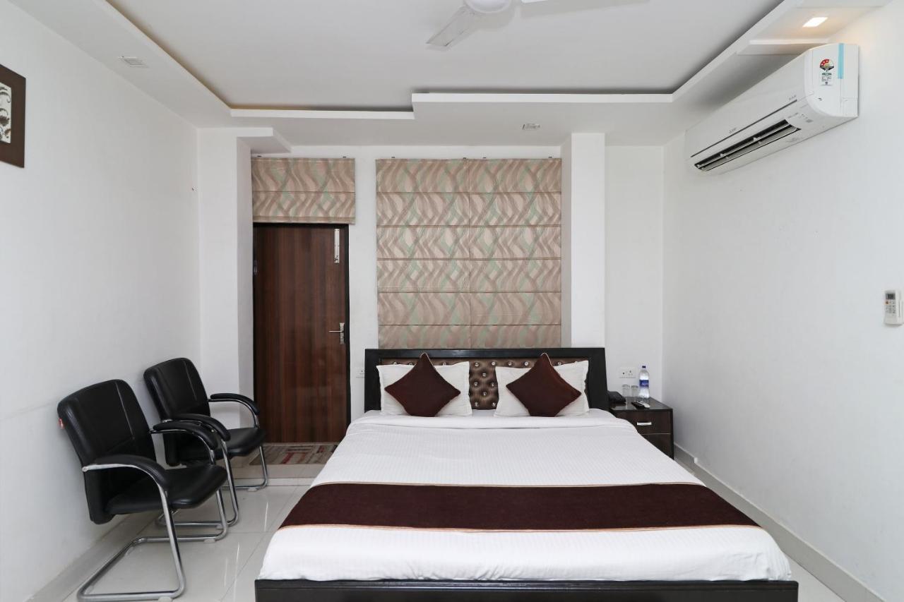 Oyo 8837 Hotel Surya Galaxy Kanpur Zewnętrze zdjęcie